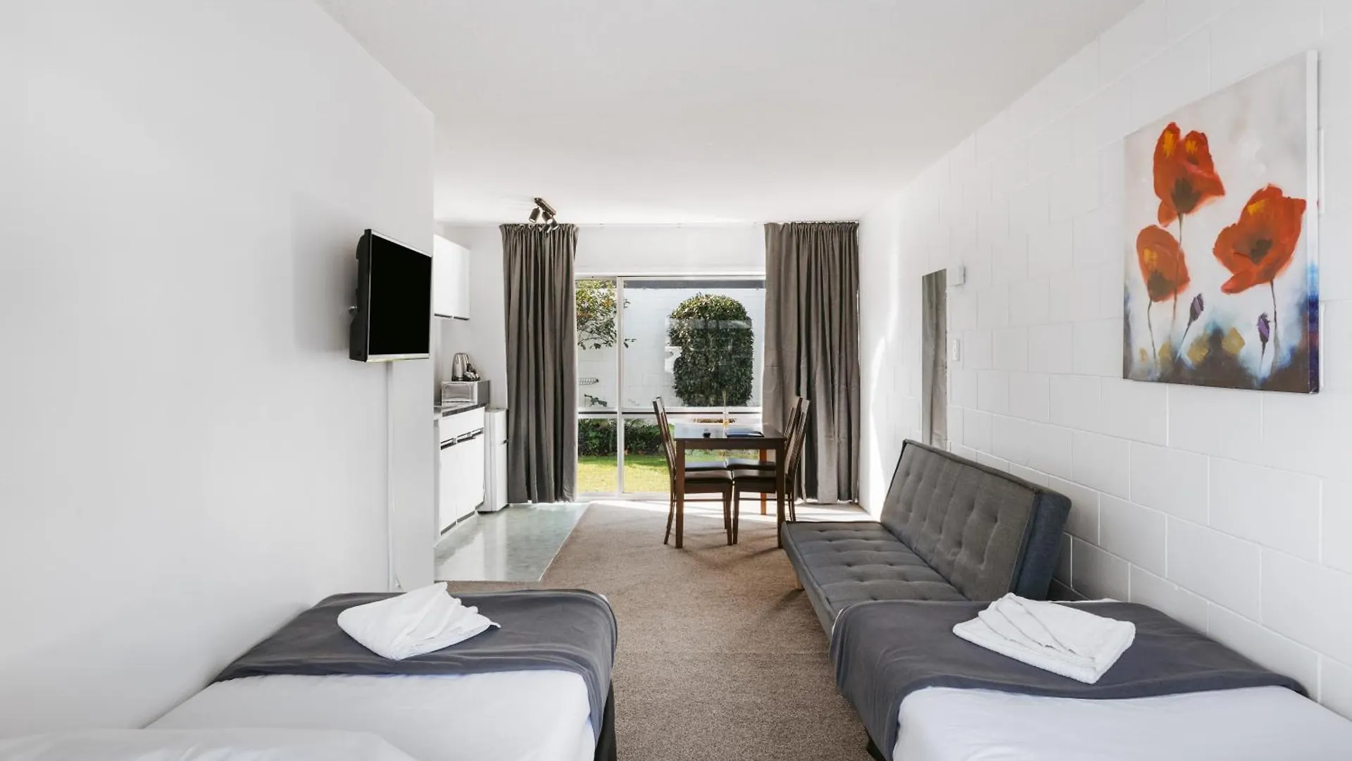 Roselands Motel Tauranga